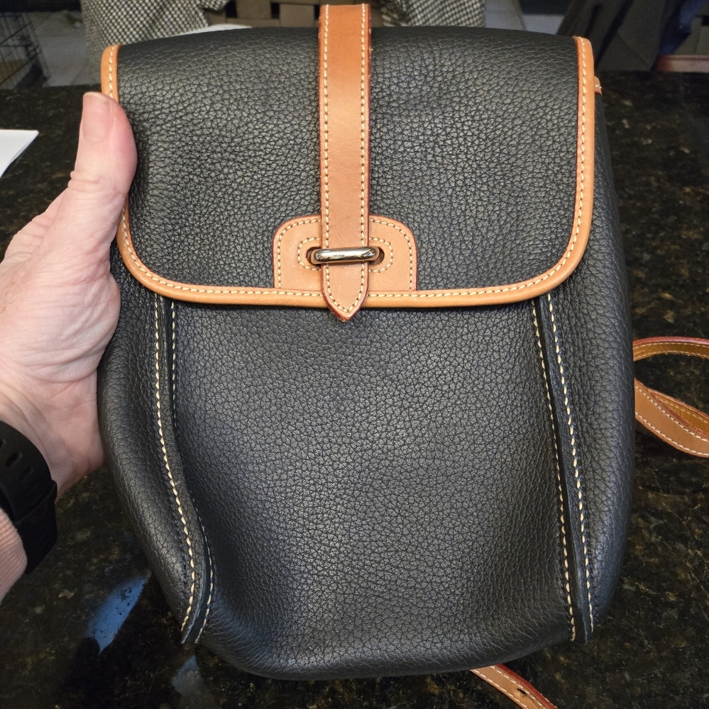 Vintage Dooney & Bourke leather pebble backpack